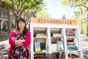 Sarah Rafael García with #LibroMobile stand